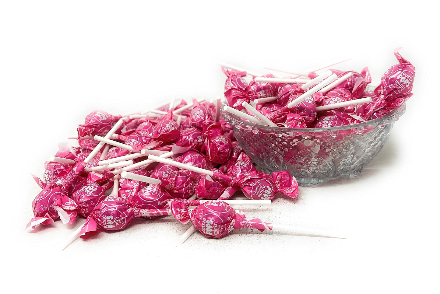 Tootsie Roll Strawberry Mini Pops Filled With Chewy Tootsie Roll Candy - Single Flavor 75+ Count Lollipops 1 Lb (16 Oz)